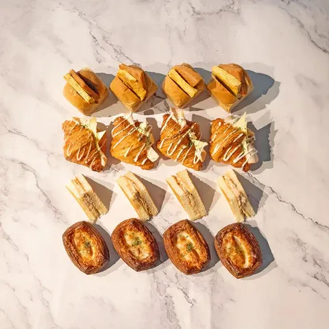 Surprise Keong Saik Bakery Bag 