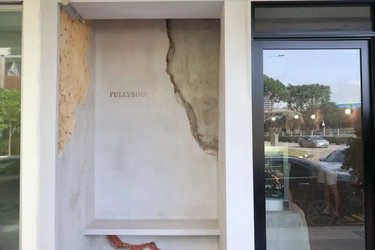 Fullybooked - Tai Thong