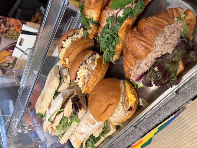 ONE Assorted Big Blind Box Sandwich